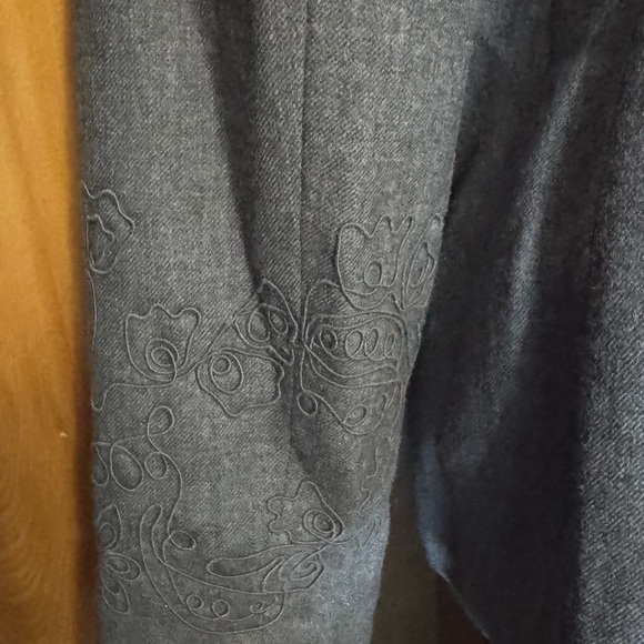 Pendleton Gray suit and long skirt set.   Worn 4x.   Smoke free home. - Picture 3 of 7